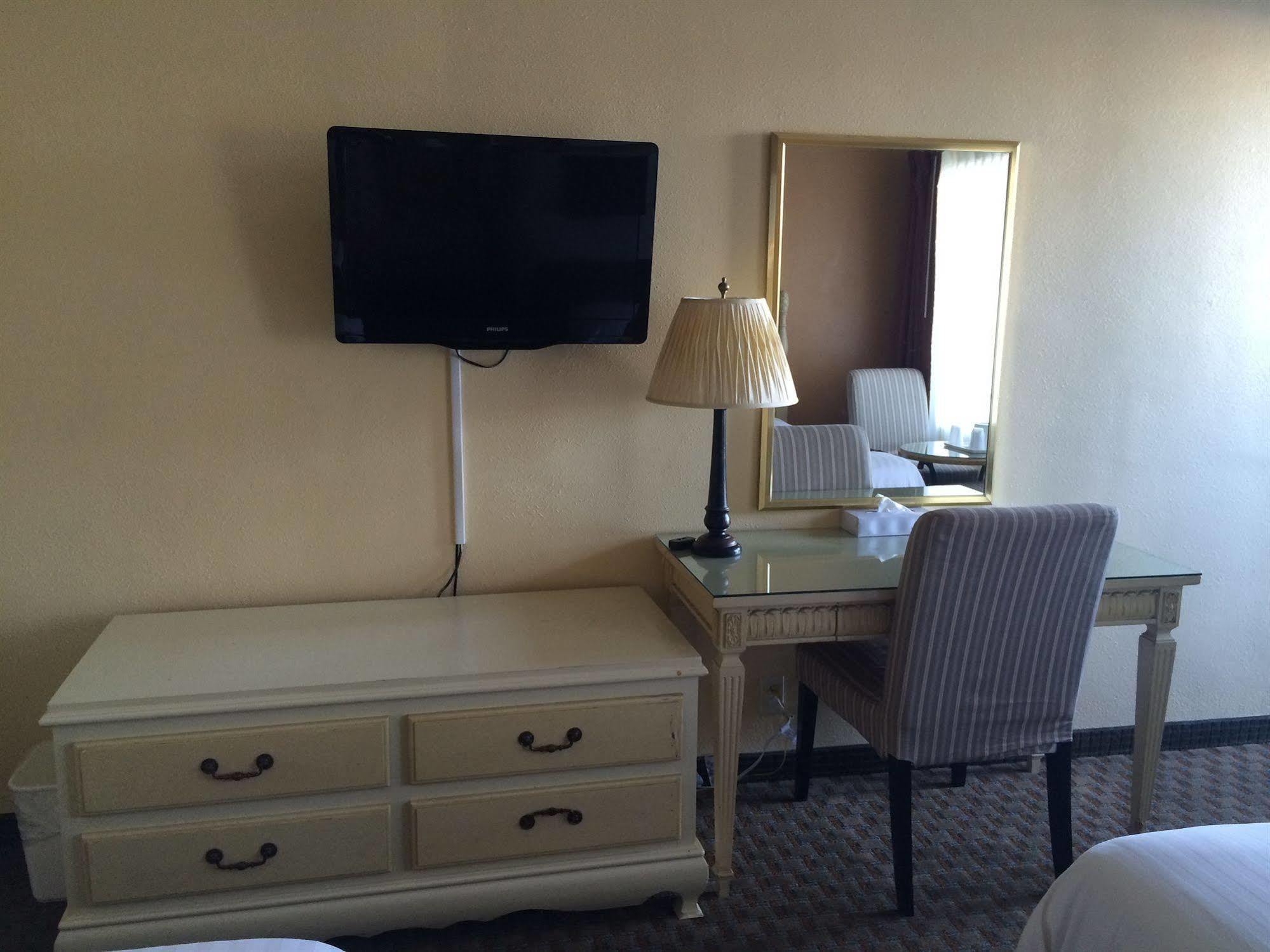 סנטה ברברה Oasis Inn And Suites מראה חיצוני תמונה