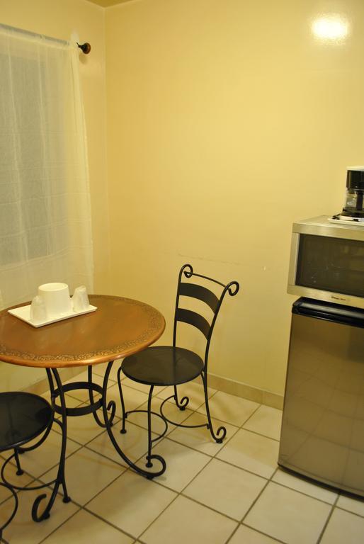 סנטה ברברה Oasis Inn And Suites מראה חיצוני תמונה